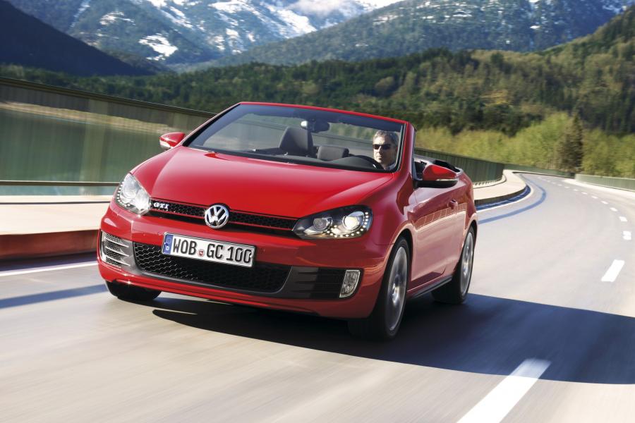  Volkswagen Golf GTi Cabrio 2012 года  (фото 33 из 61)